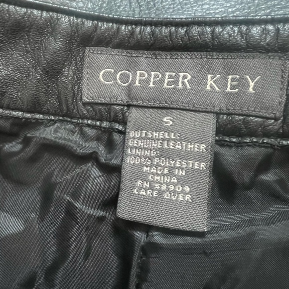 Vintage genuine leather pants - Picture 2 of 5